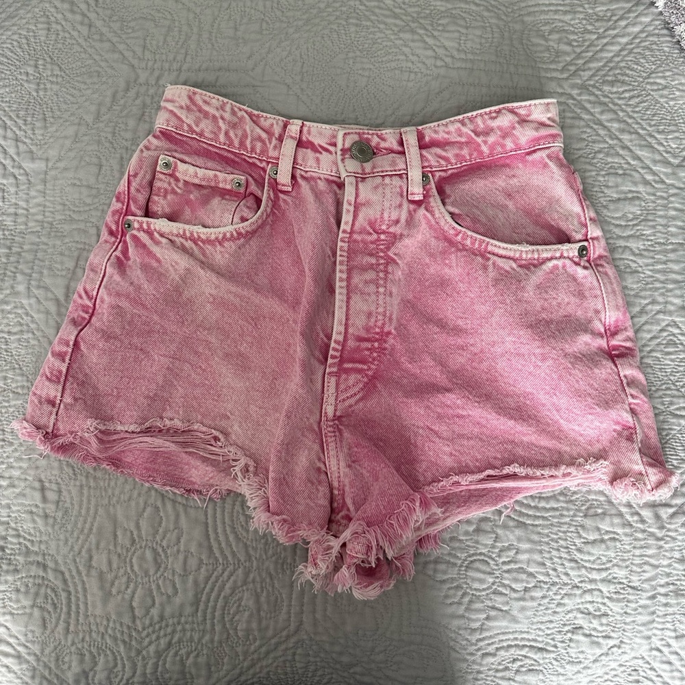Zara jean shorts, color- Pink, Size- US 2